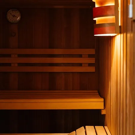 Boutique Azur 3* Le Coq