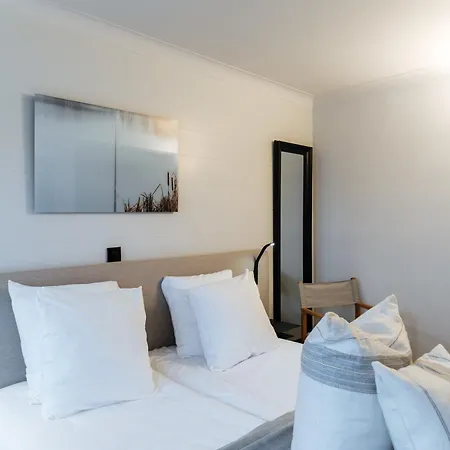 Boutique Azur 3* Le Coq
